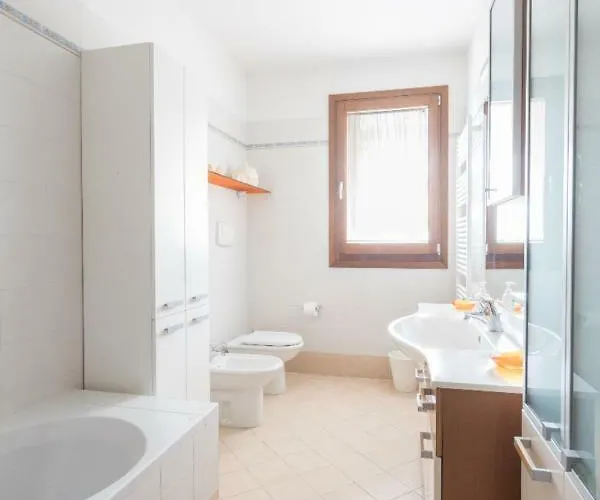 Sunrise Venice アパート